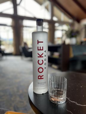 Logo for: Rocket Vodka